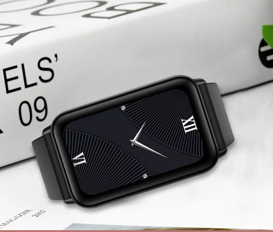 O bratara fitness barbati huawei, samsung, xiaomi moderna, cu un design elegant afișat deasupra ambalajului său.