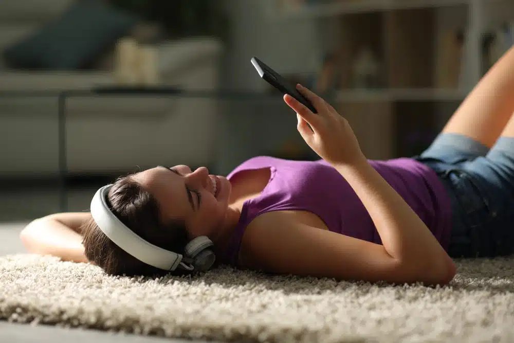 Descoperă cele mai bune căști Bluetooth și wireless, află cum să conectezi căști Bluetooth la PC, laptop, Windows sau telefon, și cum să conectezi căști wireless la PS4. Vezi cât costă o pereche de căști prin Bluetooth și cum să alegi căști Bluetooth ideale pentru nevoile tale. Învață ce înseamnă căști wireless și alege modelul potrivit pentru tine! Pentru cei care caută informații esențiale despre căștile Bluetooth, iată un ghid rapid care răspunde la toate întrebările: Ce căști Bluetooth recomandați? Cum conectez căști Bluetooth la PC, laptop, Windows, sau telefon? Descoperă cât costă o pereche de căști prin Bluetooth și află cum alegi cele mai bune căști wireless. În plus, învață cum conectezi căști wireless la PS4 și ce înseamnă căști wireless, pentru o experiență audio fără fir optimizată.